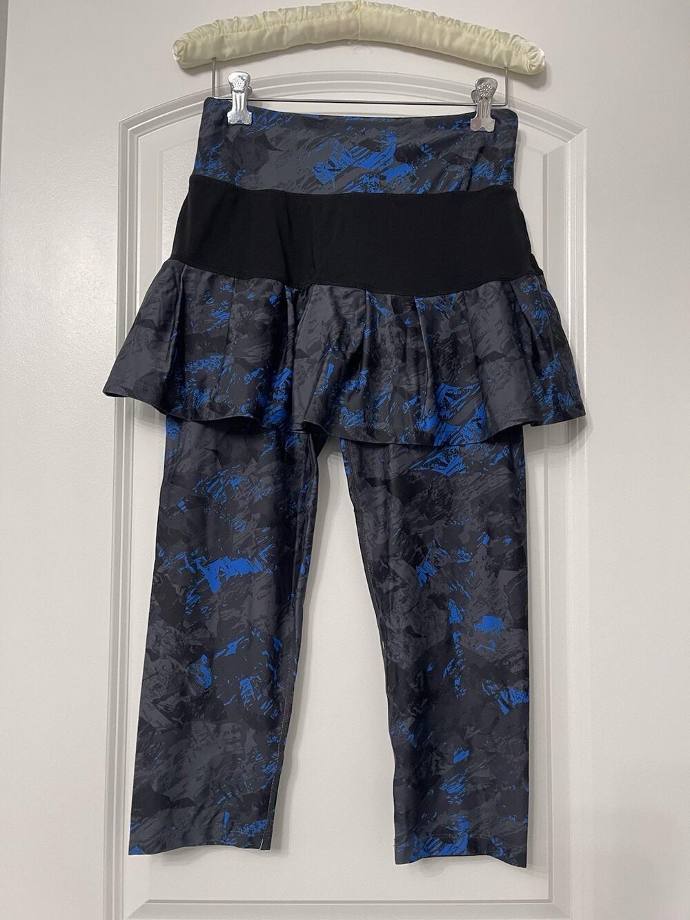 Anivivo Activewear Skort Leggings Medium Blue Black Abstract Print Capris - Picture 1 of 5